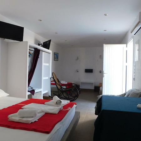 Hotel Sea Side Perivolos Extérieur photo
