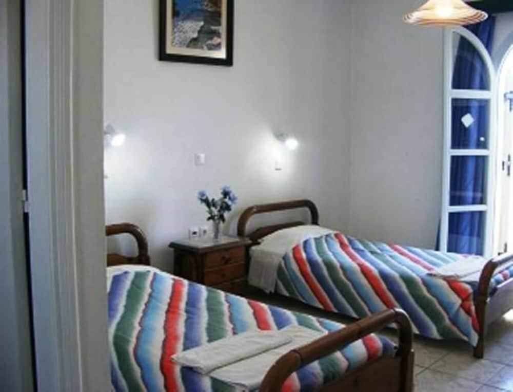 Hotel Sea Side Perivolos Extérieur photo
